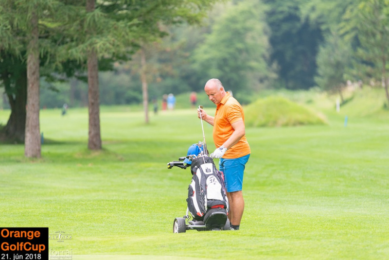 Orange Golf Cup