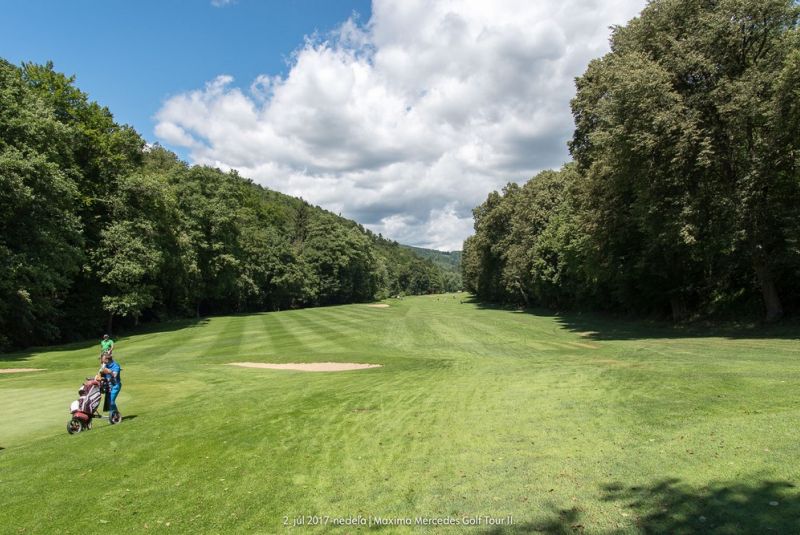 Mercedes Maxima Golf Tour 2