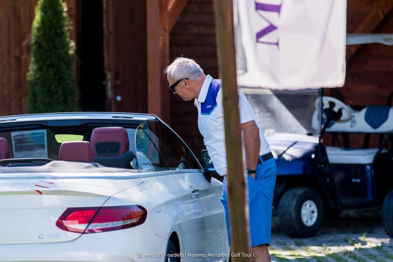Mercedes Maxima golf tour