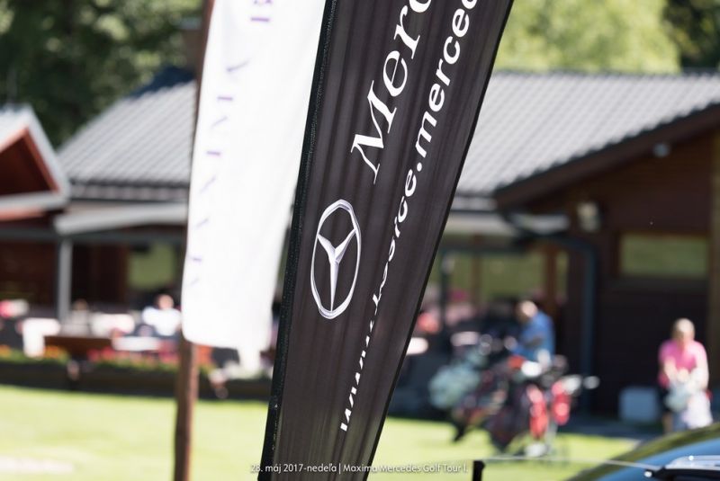 Mercedes Maxima golf tour