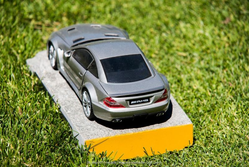Mercedes Maxima golf tour