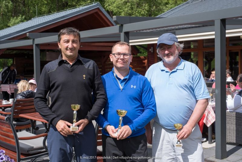 Deň víťazstva na golfovom greene