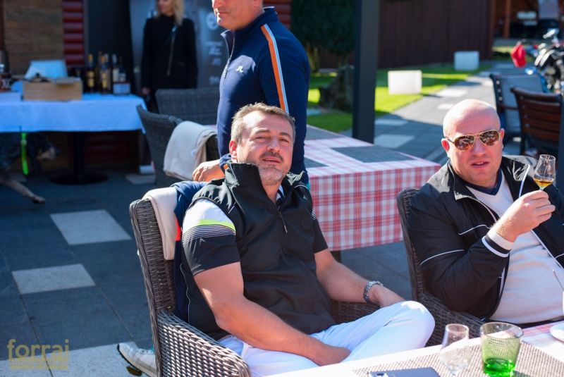 Pilous Wood golf cup