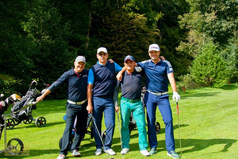 Pilous Wood golf cup