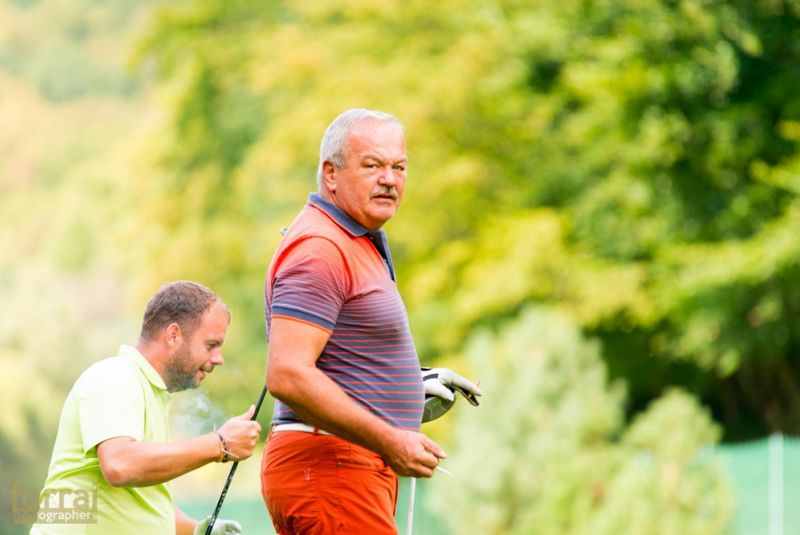 Pilous Wood golf cup