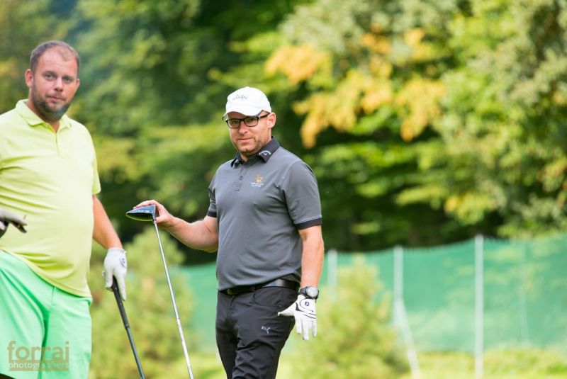 Pilous Wood golf cup