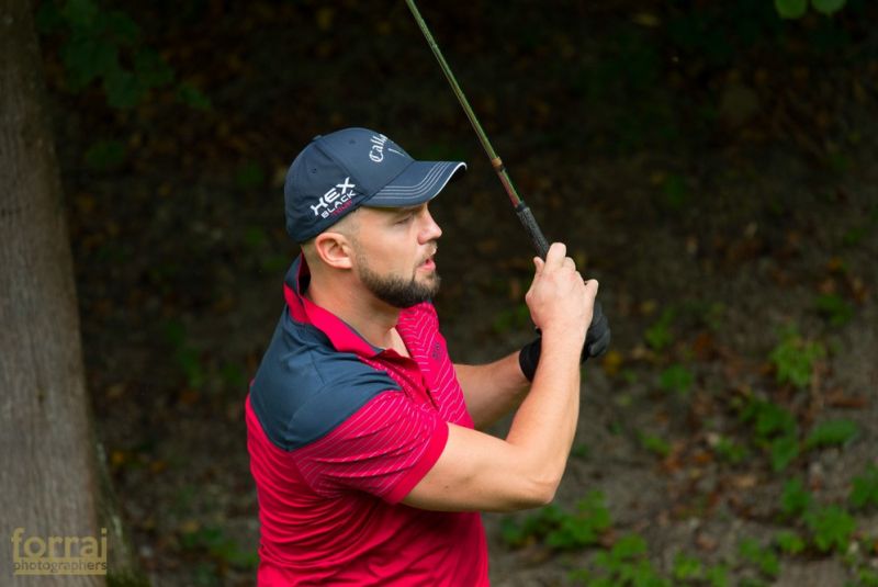 Pilous Wood golf cup