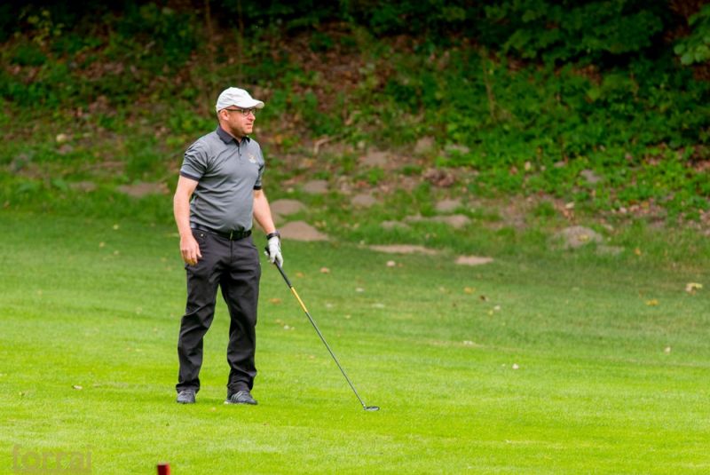 Pilous Wood golf cup