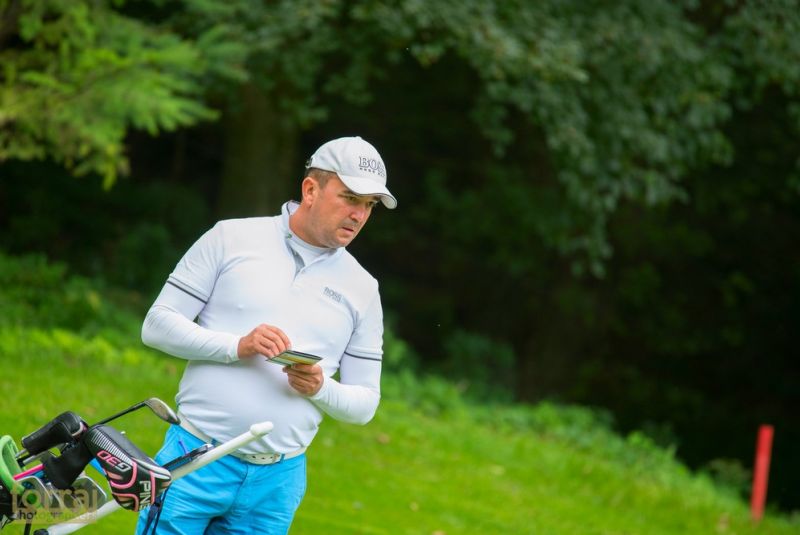Pilous Wood golf cup
