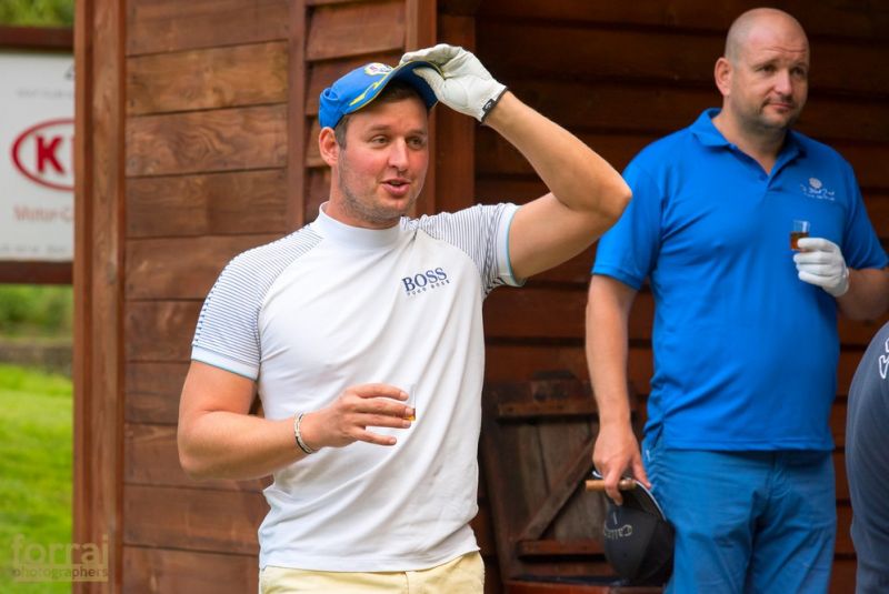 Pilous Wood golf cup