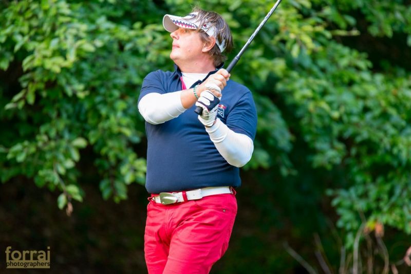 Pilous Wood golf cup