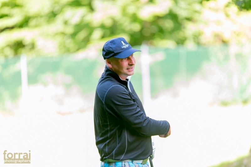 Pilous Wood golf cup