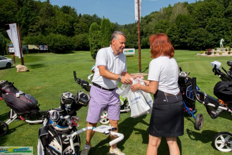 TRGOTURS Golf Cup