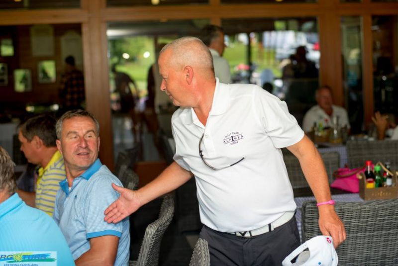 TRGOTURS Golf Cup