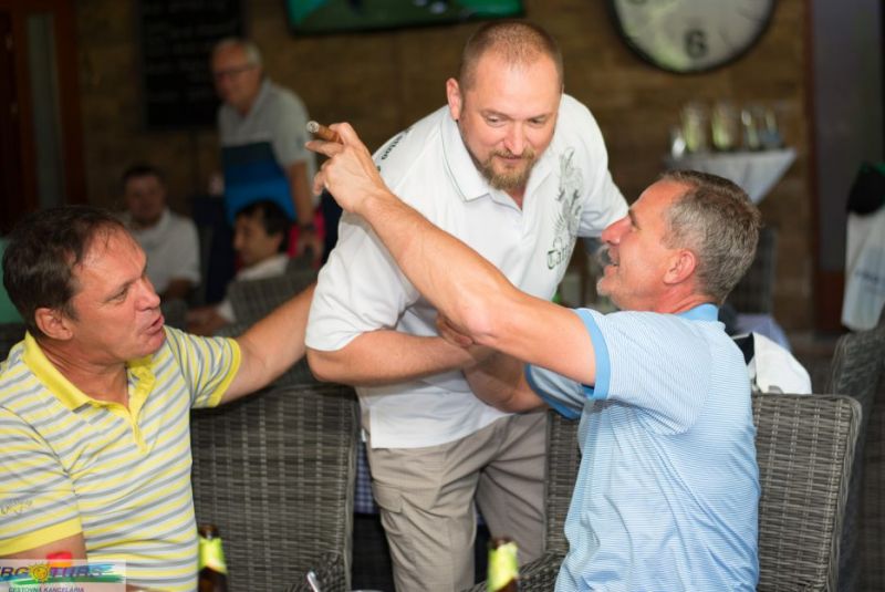 TRGOTURS Golf Cup