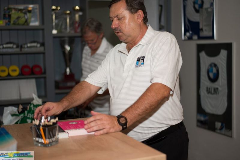 TRGOTURS Golf Cup