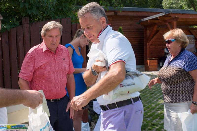 TRGOTURS Golf Cup