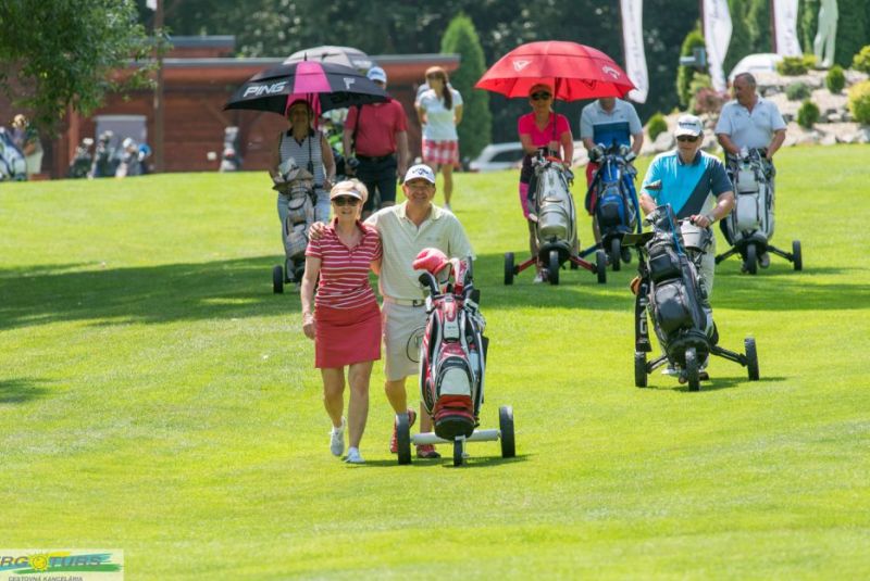 TRGOTURS Golf Cup