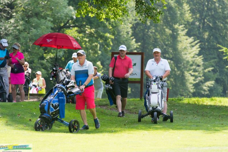 TRGOTURS Golf Cup