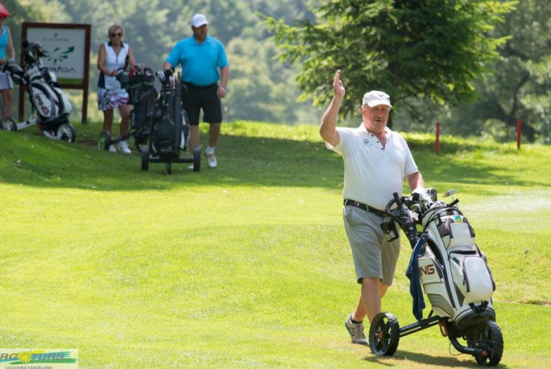 TRGOTURS Golf Cup