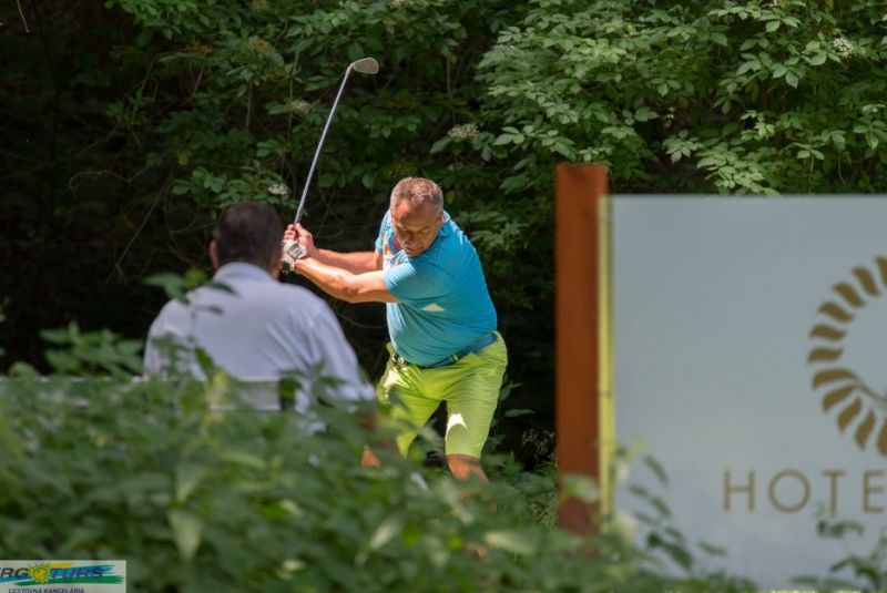TRGOTURS Golf Cup