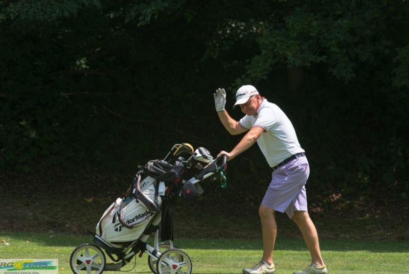 TRGOTURS Golf Cup