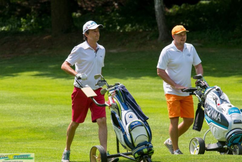 TRGOTURS Golf Cup