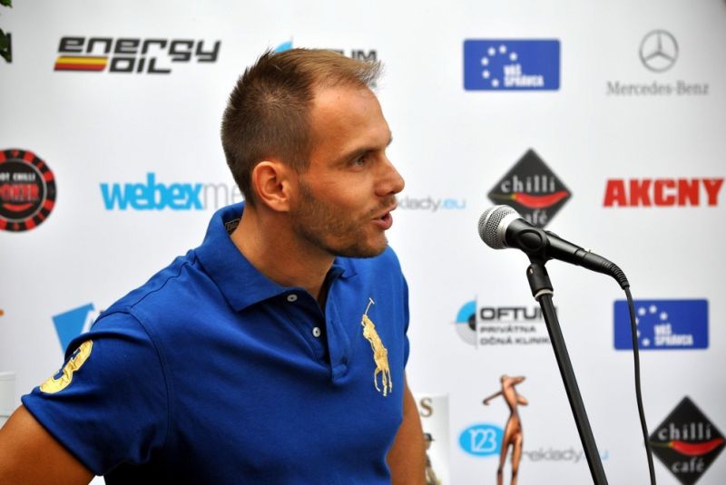 AEGON Golf & Hot Chilly poker