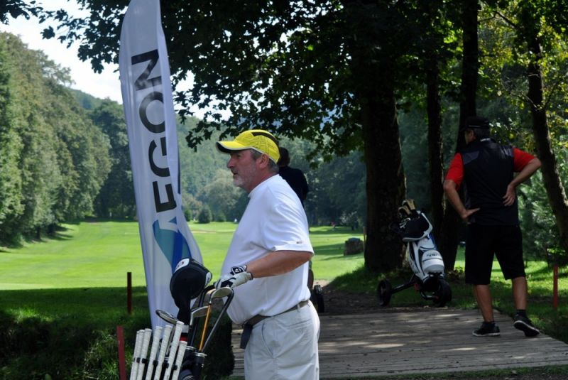 AEGON Golf & Hot Chilly poker