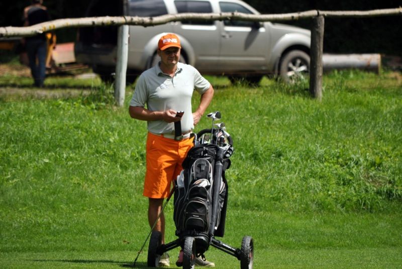 AEGON Golf & Hot Chilly poker