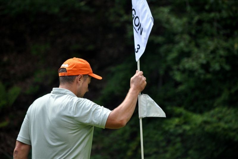 AEGON Golf & Hot Chilly poker