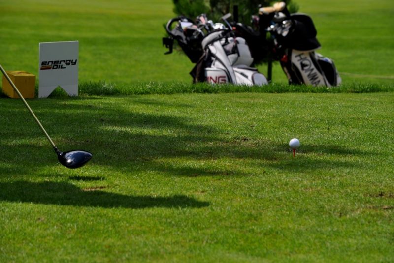 AEGON Golf & Hot Chilly poker