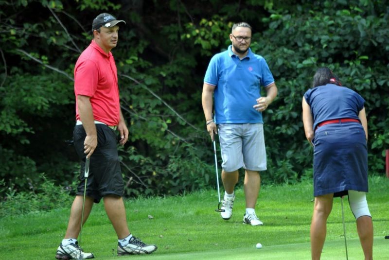 AEGON Golf & Hot Chilly poker