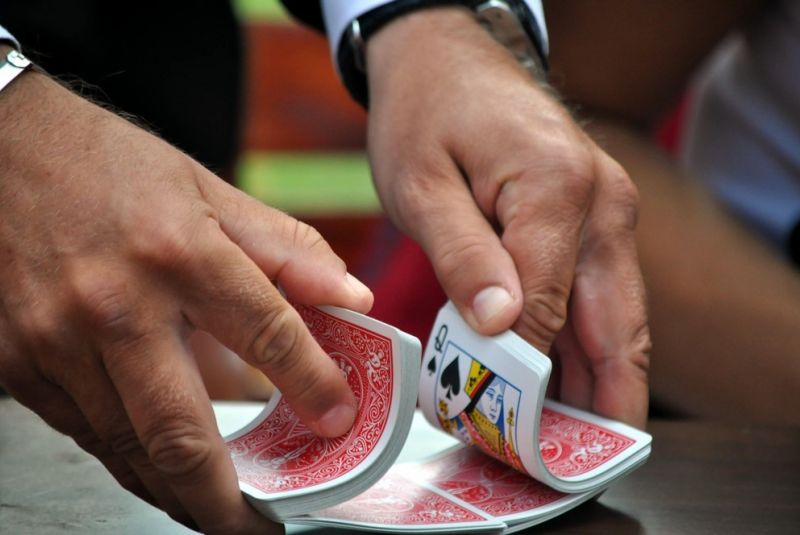 AEGON Golf & Hot Chilly poker