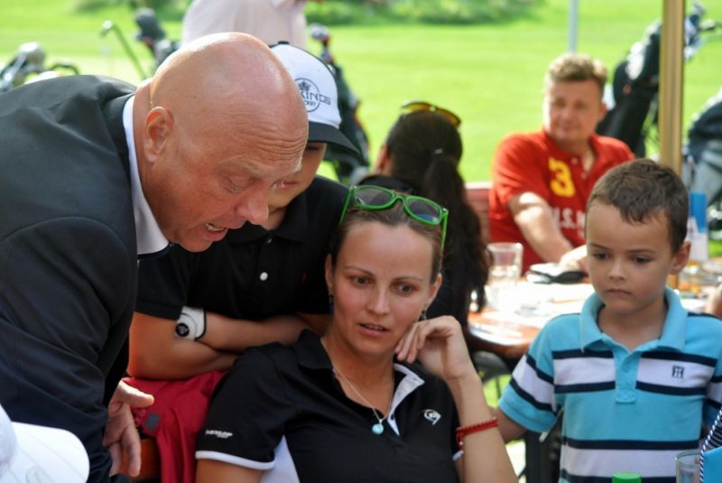 AEGON Golf & Hot Chilly poker