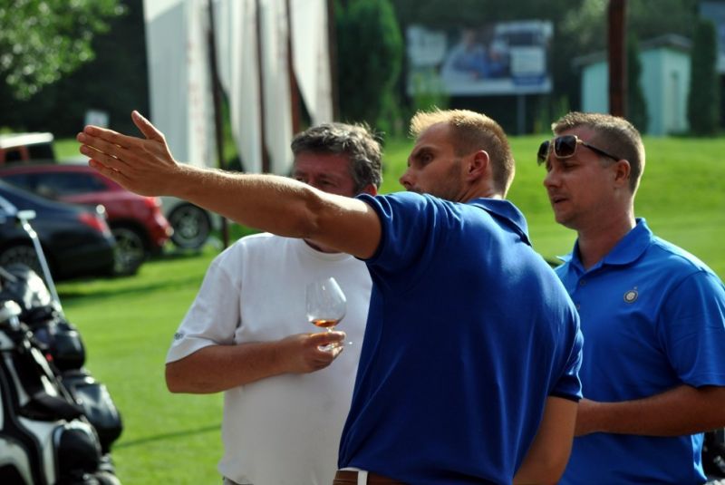 AEGON Golf & Hot Chilly poker
