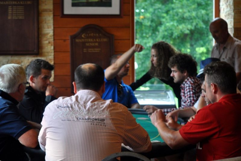 AEGON Golf & Hot Chilly poker