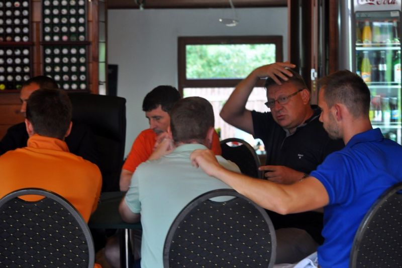 AEGON Golf & Hot Chilly poker