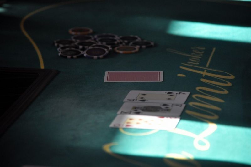 AEGON Golf & Hot Chilly poker
