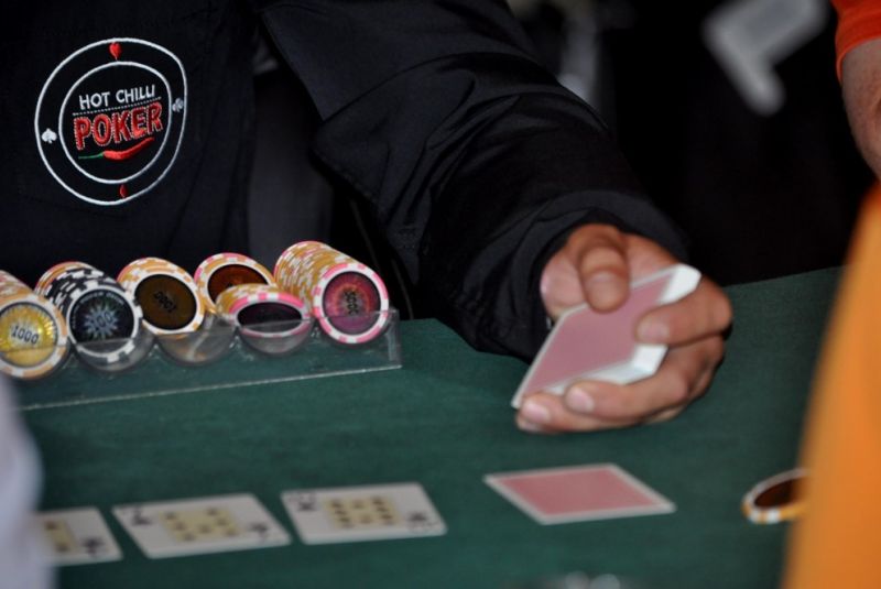 AEGON Golf & Hot Chilly poker