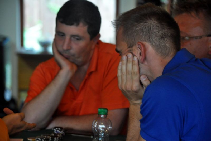 AEGON Golf & Hot Chilly poker