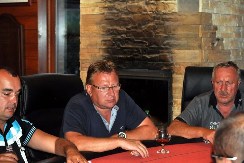 AEGON Golf & Hot Chilly poker