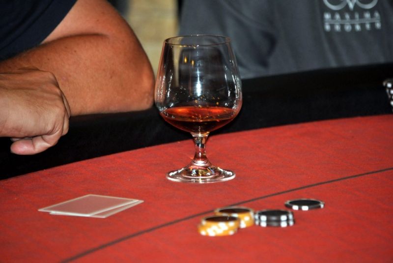 AEGON Golf & Hot Chilly poker