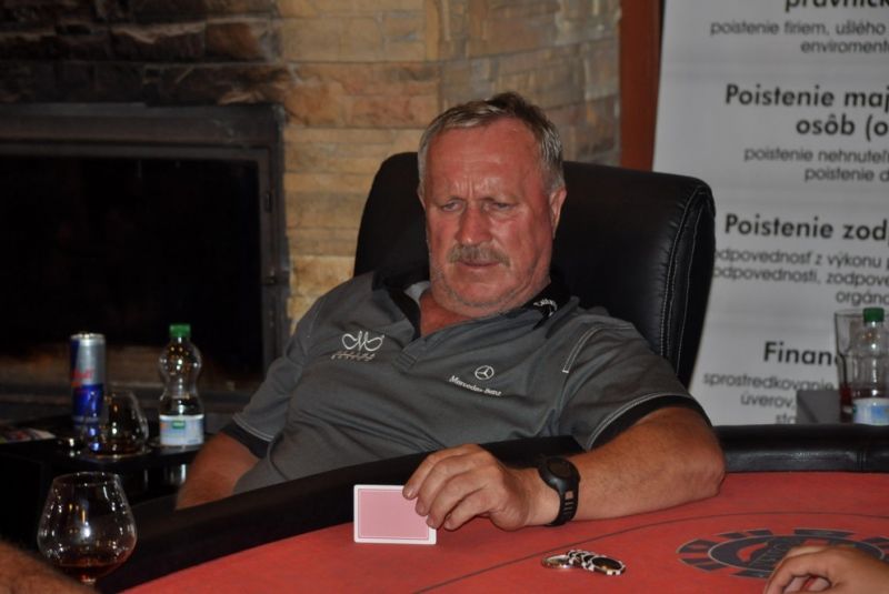 AEGON Golf & Hot Chilly poker