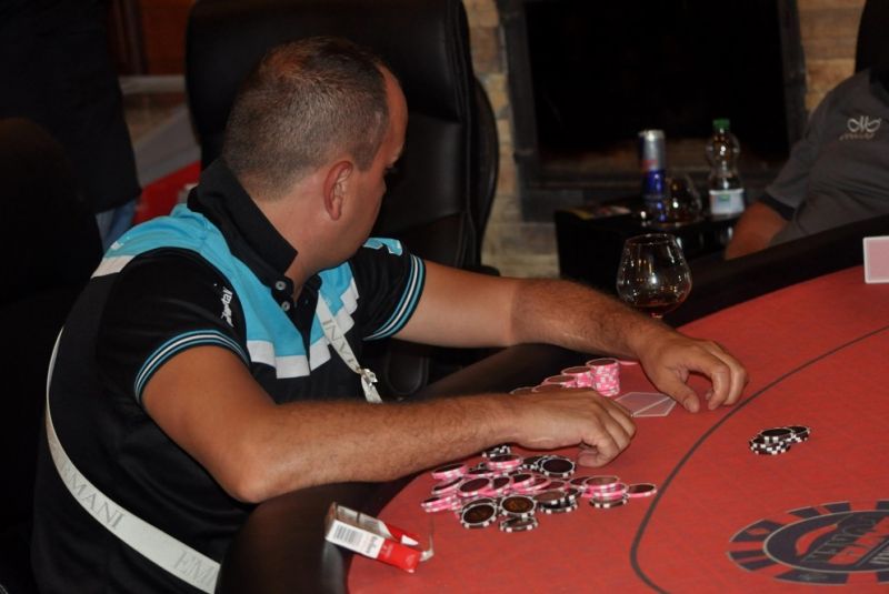 AEGON Golf & Hot Chilly poker