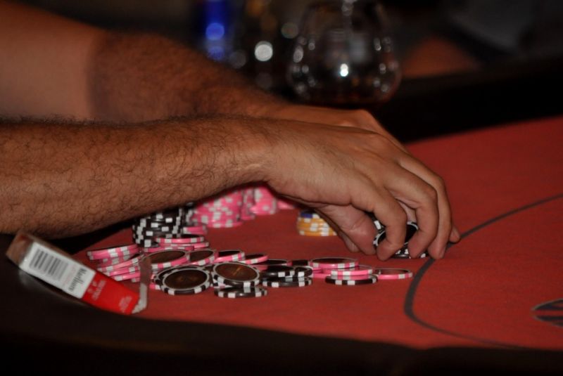 AEGON Golf & Hot Chilly poker