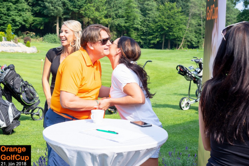 Orange Golf Cup
