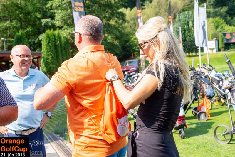 Orange Golf Cup