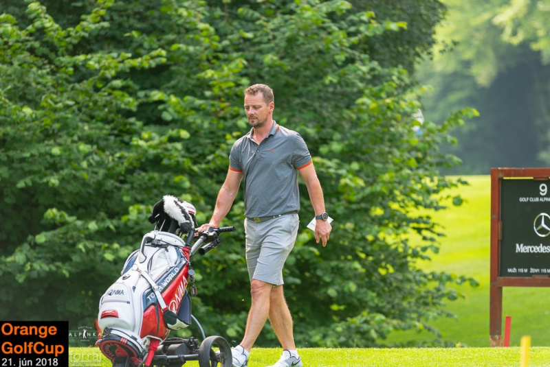 Orange Golf Cup