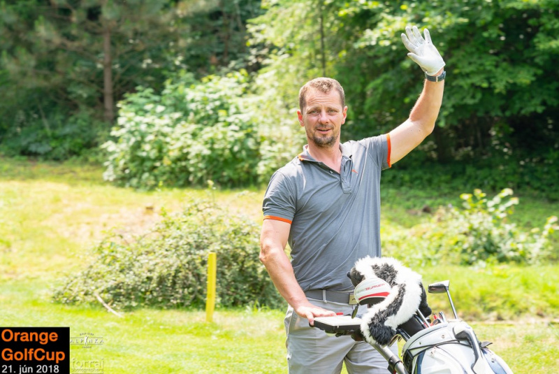 Orange Golf Cup